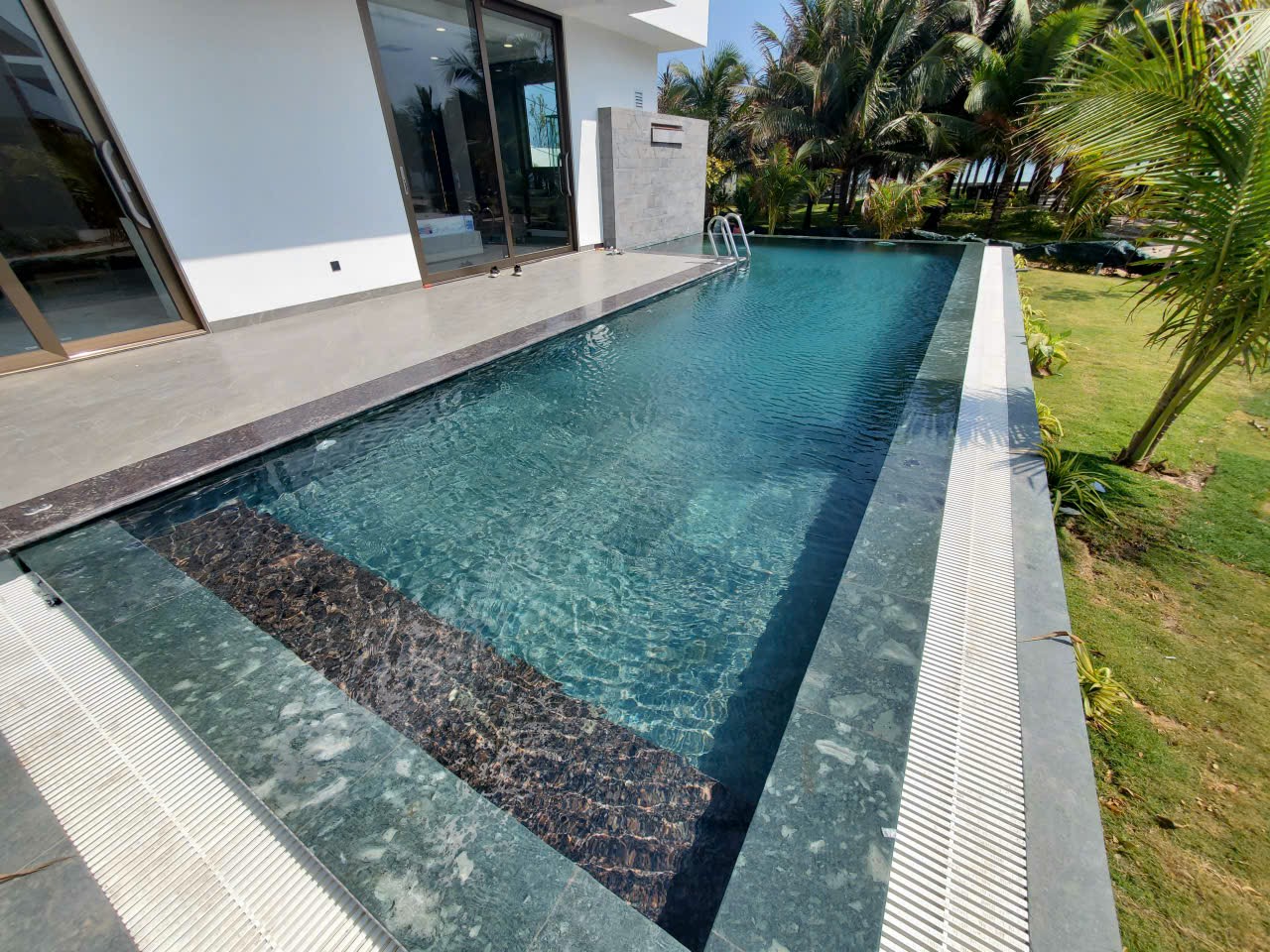 z7559344472438_328d5cf198f35d911fbbbc153e1d0302