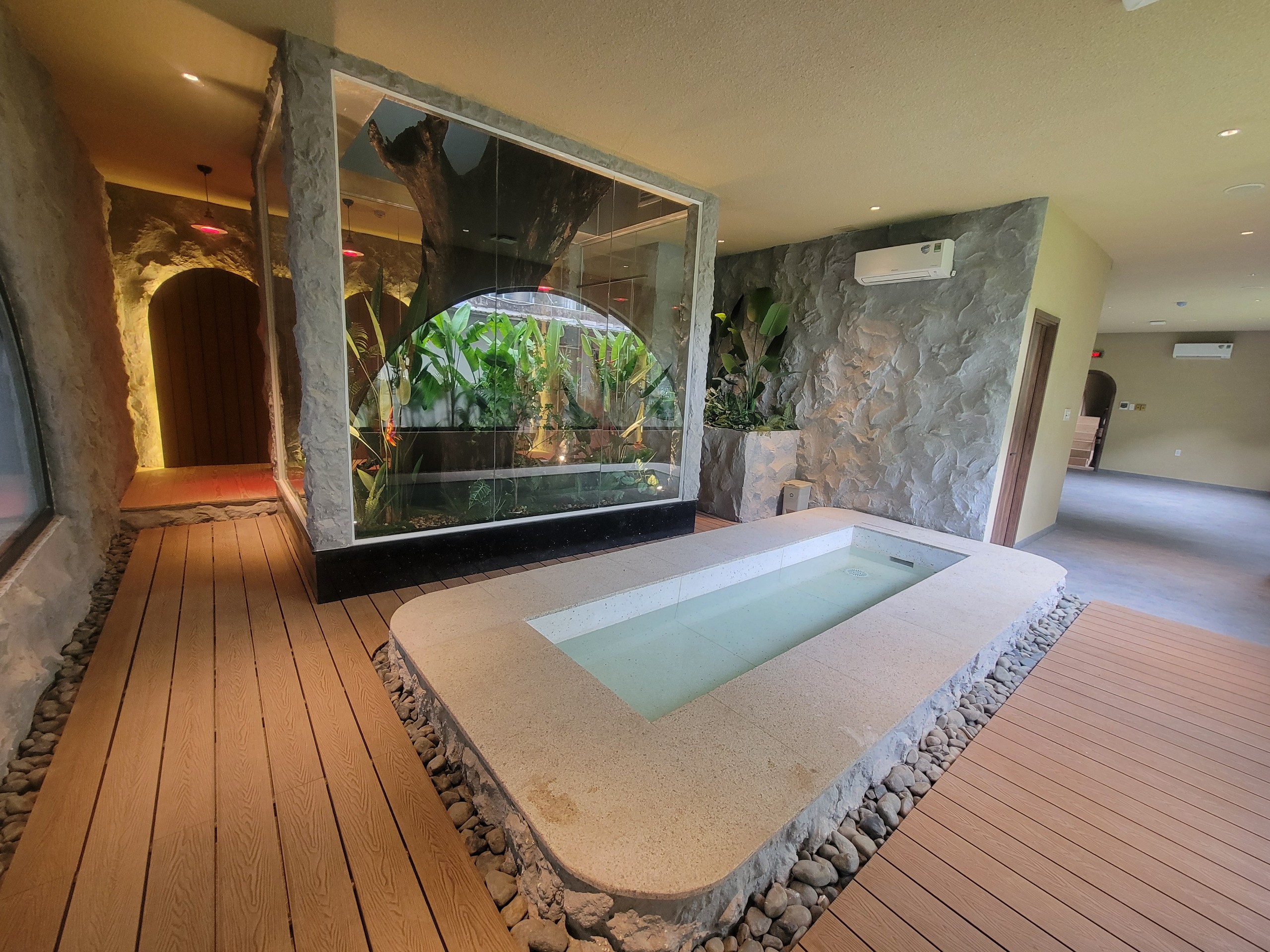 z5638644577615_04d9149705fcaca417c46bab61a830bf