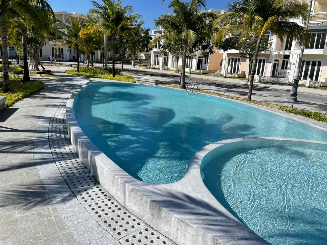 z7433609398176_8517d3fa7637d933970a3f8dce705317