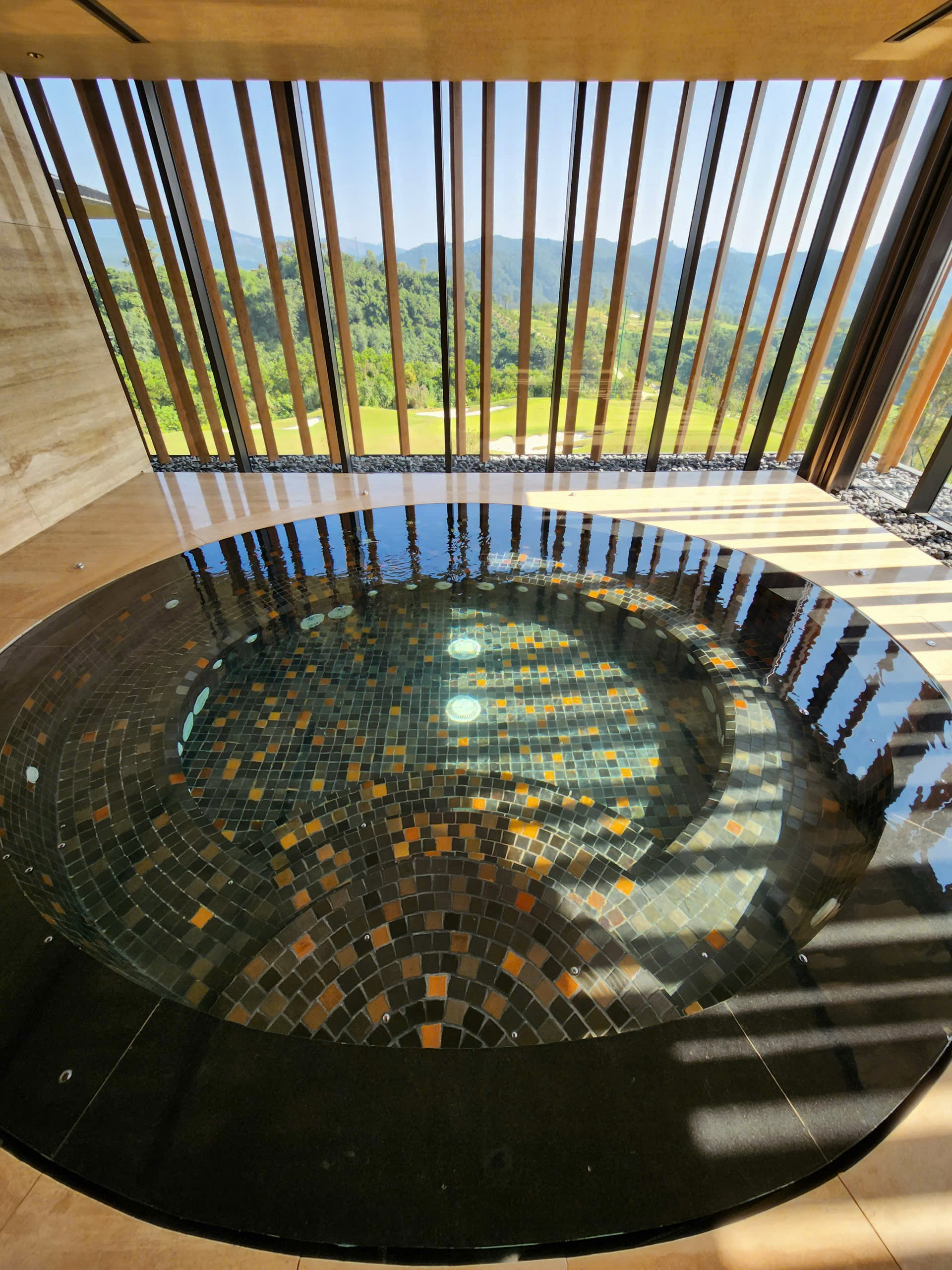 z7558868182411_12b16ebee06932e30309cfd551b7215d