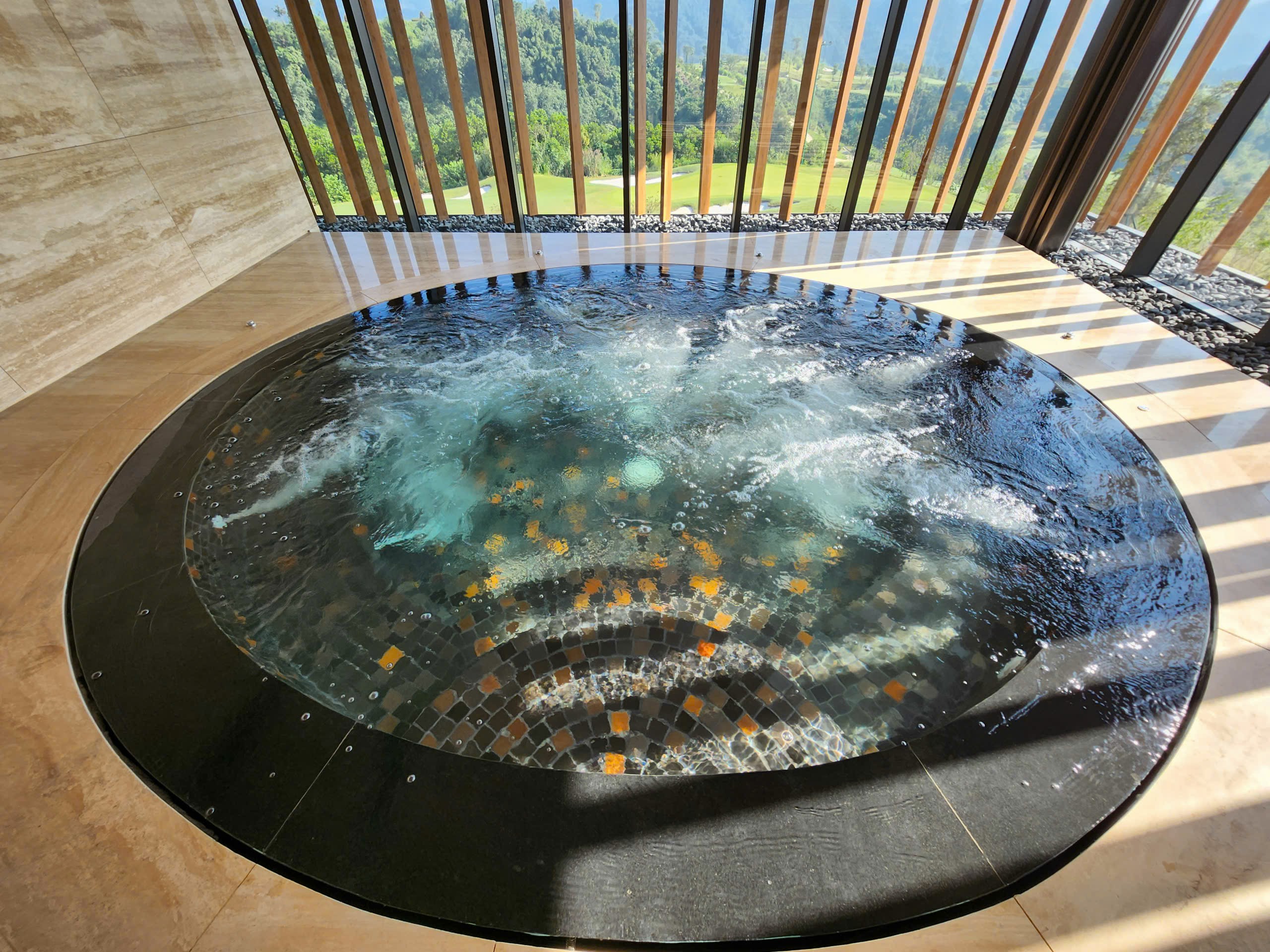 z7558868188527_736d414dc381b948bc2d8caed1817d98