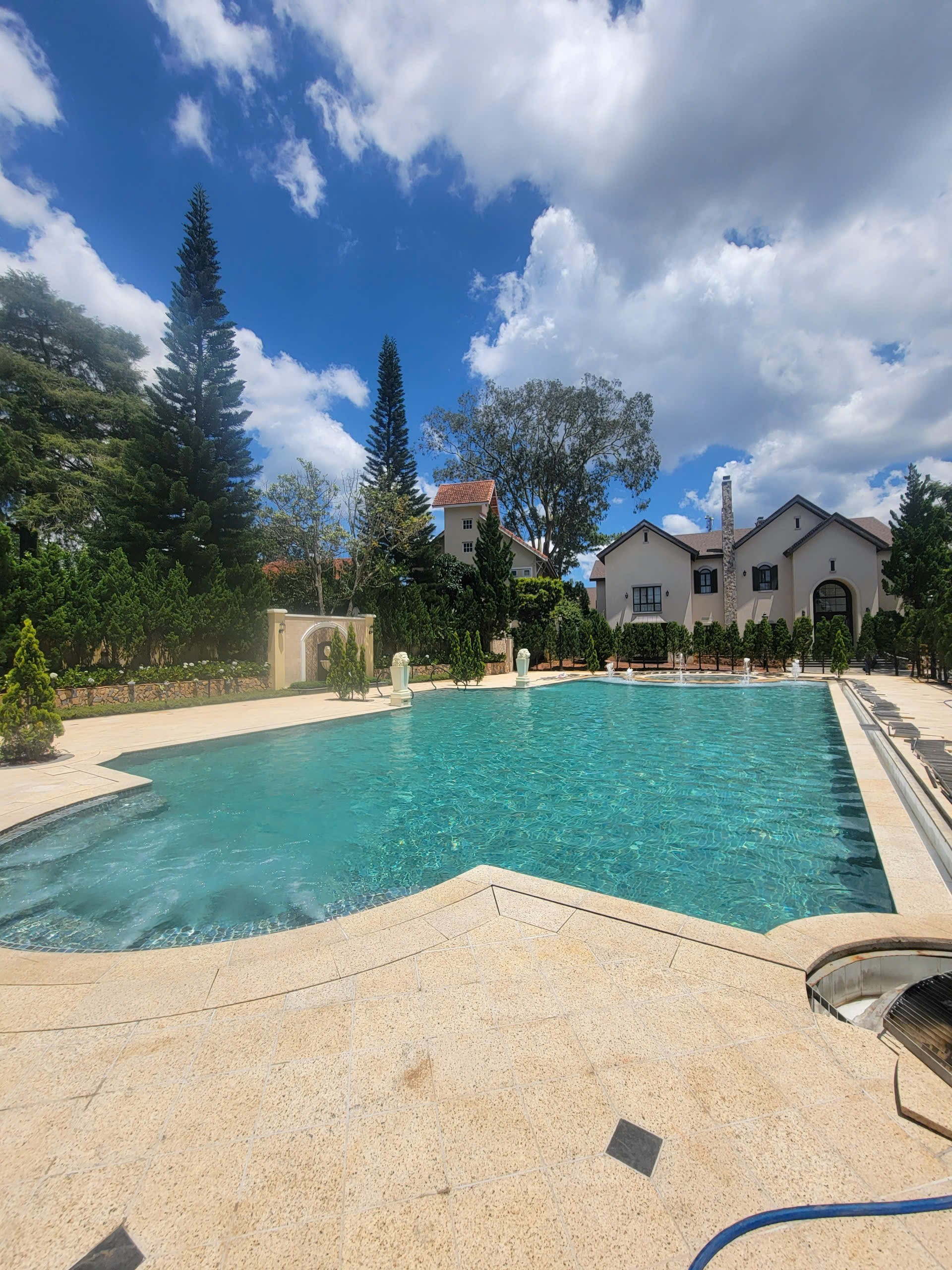 z7558874529204_a6a4159a583e19f0a8e5c4da9ae06497