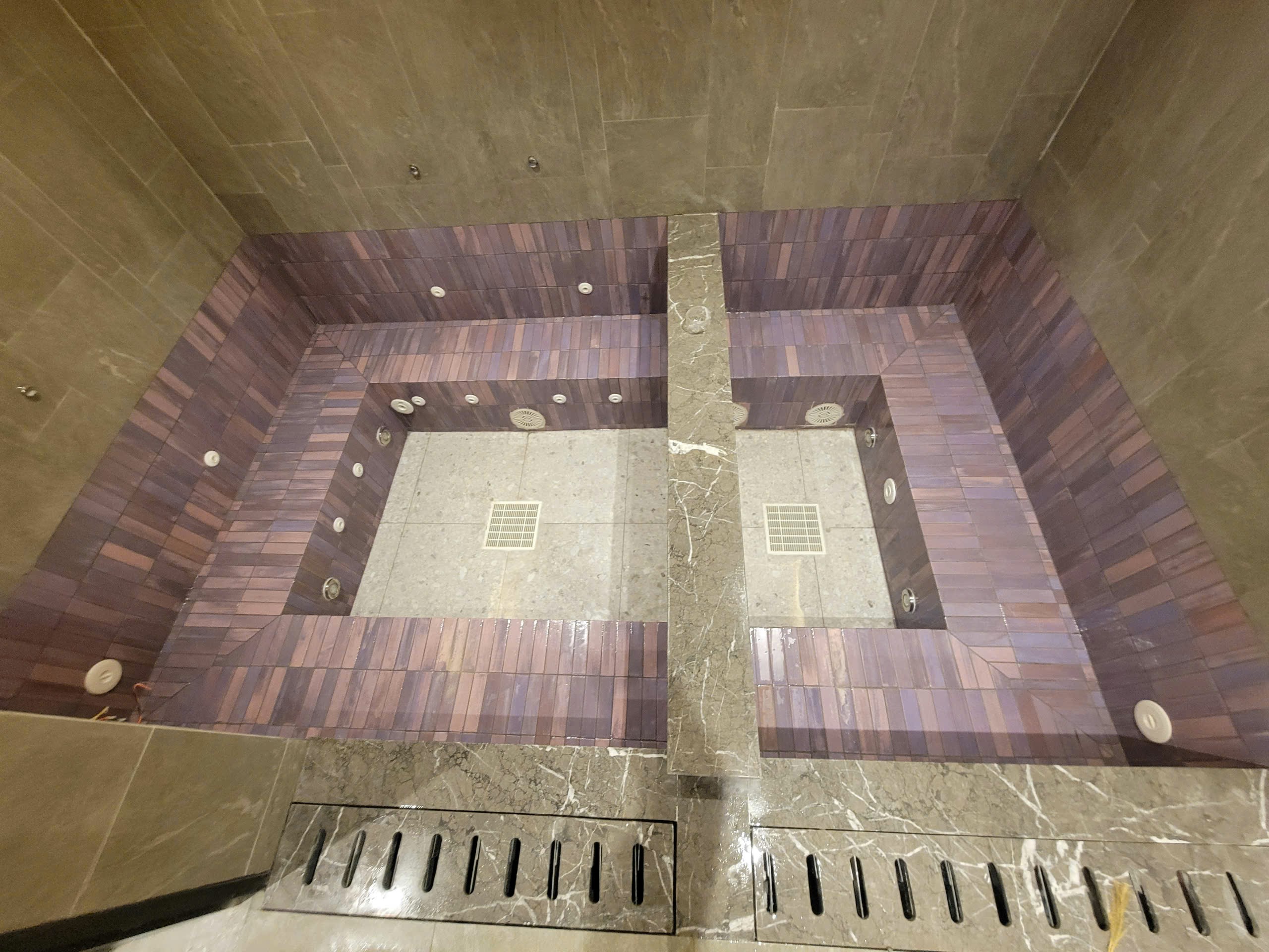 z7558875756136_11d9ca7d591411bb1a6bae5c57235e84