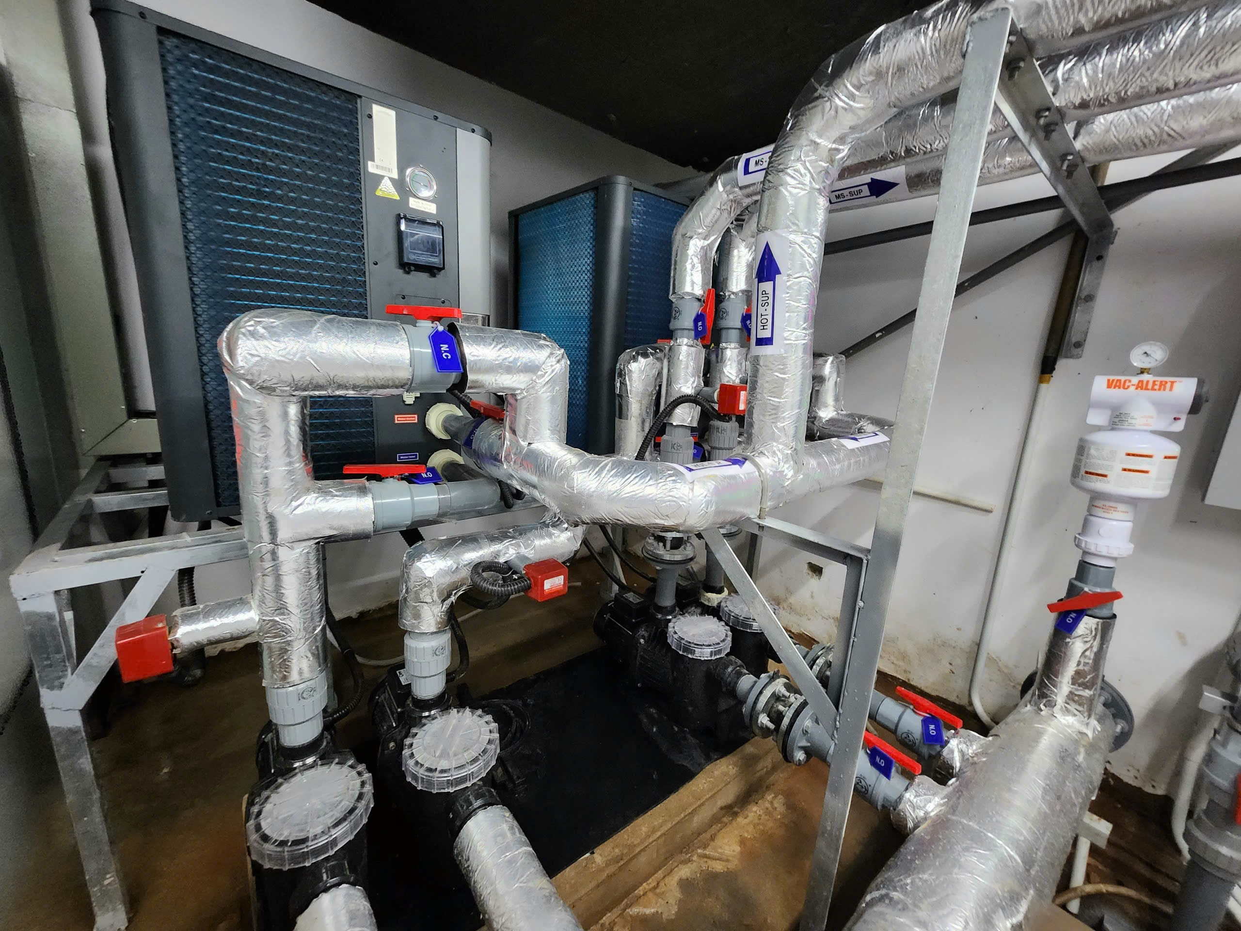 z7558876085937_7fd90594538cf614597b62f72a750219