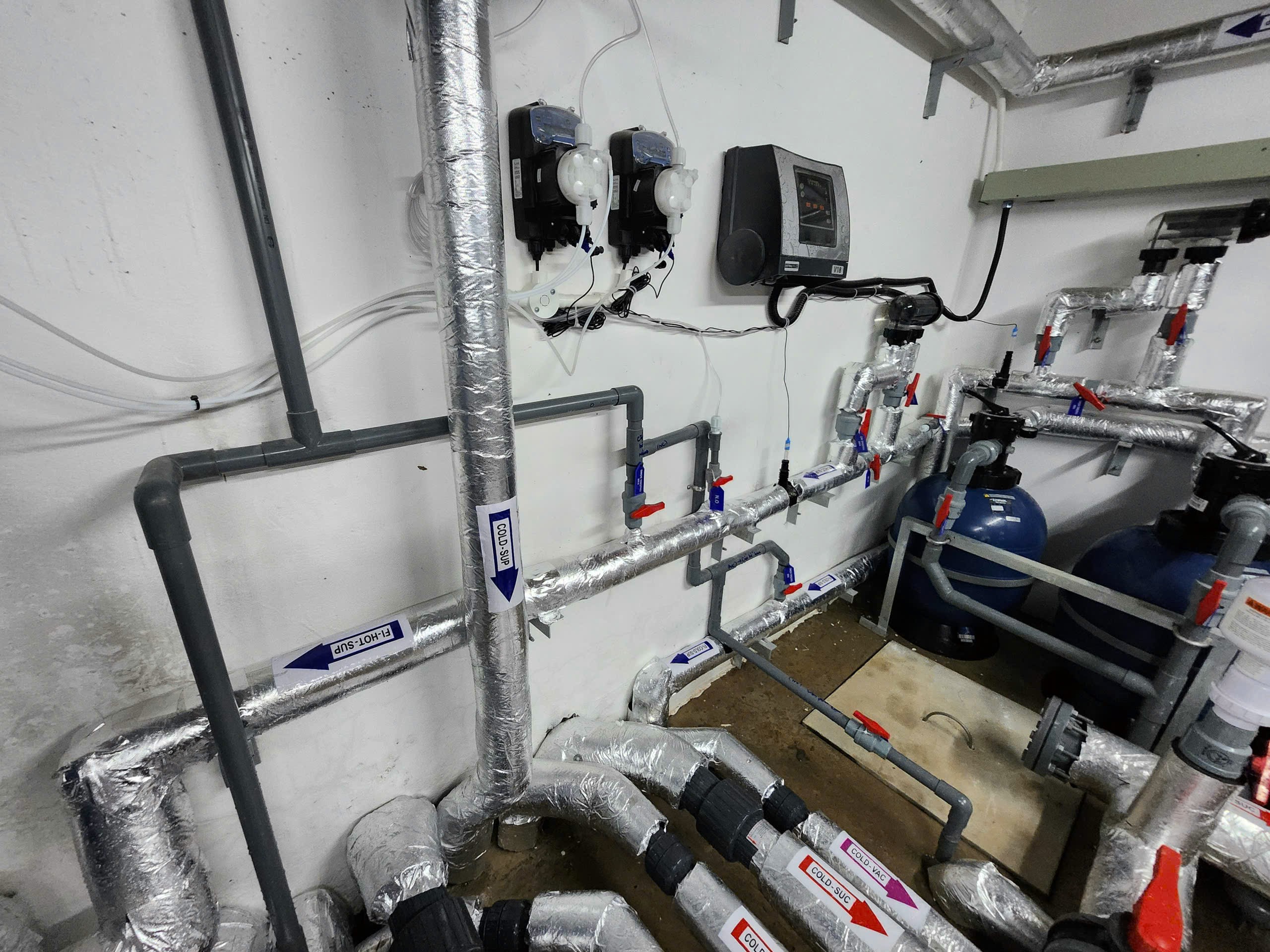 z7558876097871_3823f8fd4f75fe76300395c9498d58c8